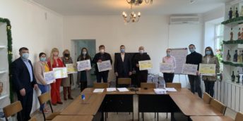 Semnarea contractelor și înmânarea certificatelor de grant în cadrul proiectului ”Suport sectorului privat din raioanele Cahul și Ungheni”, implementat în cadrul programului EU4Moldova: regiuni-cheie Cahul şi Ungheni.